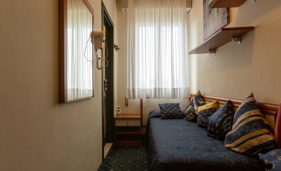 hotelriver.rimini en rooms 021